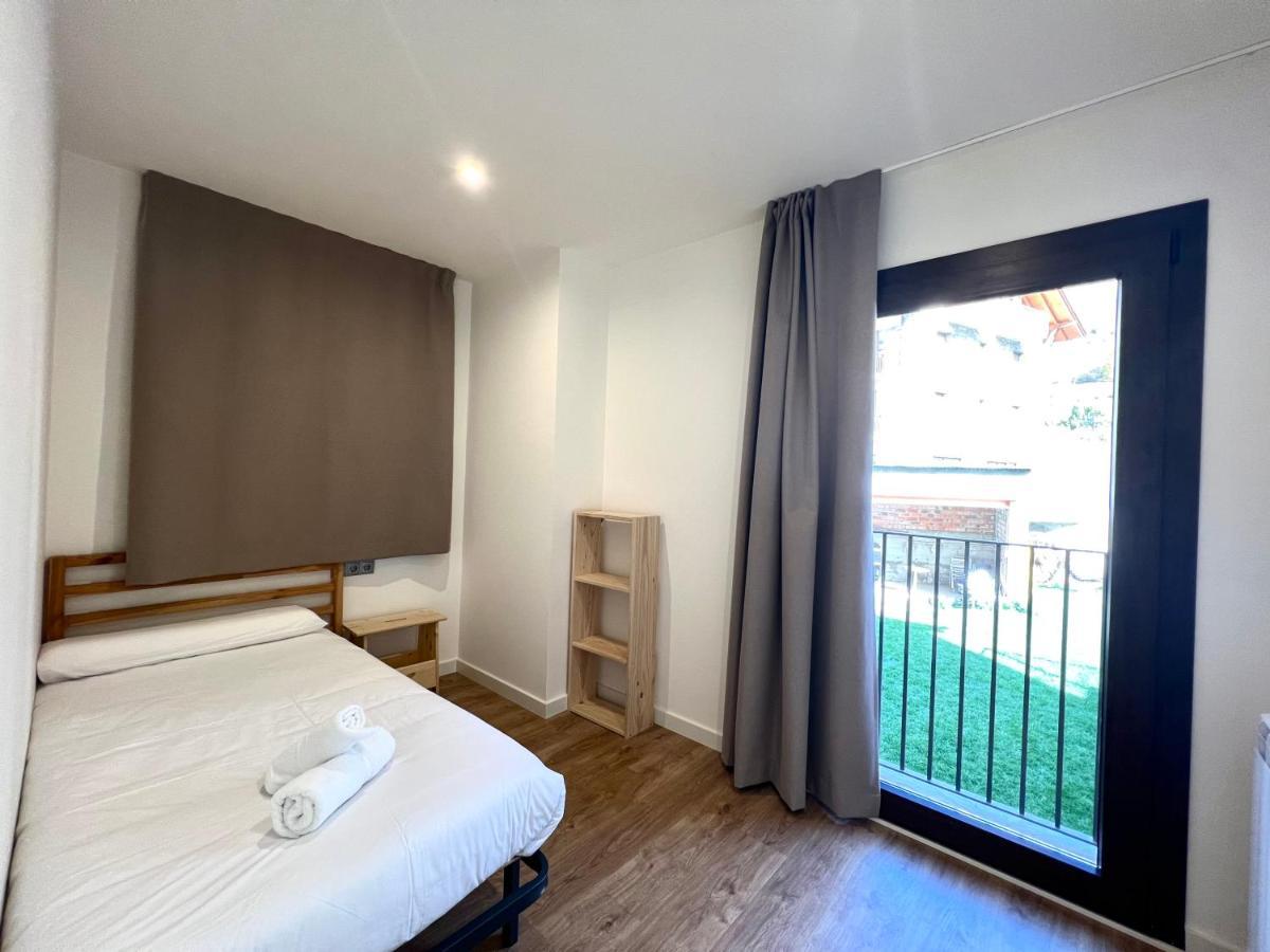 Espot Cowork & Apartments - L'Amfitriona Exterior photo